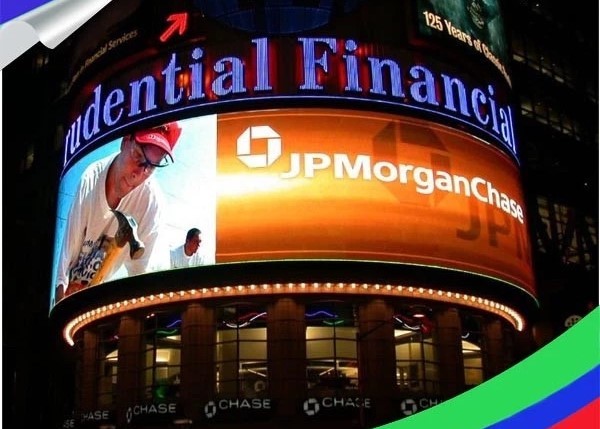 Изогнутый внешний экран приведенный, на открытом воздухе полный цвет P10 привел