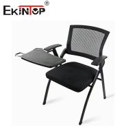 Cadeira de treino ergonômica multifuncional com design de estilo moderno empilhável
