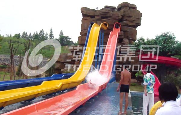 Glissière d'eau adulte à grande vitesse colorée avec la construction de parc d'attractions de l'eau pour le parc aquatique