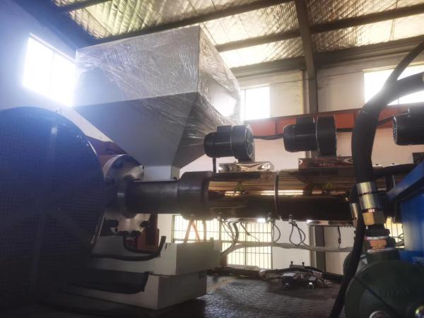 MOOG Single Stage PE Bottle Machine Plastic Multi Layer Blow Molding