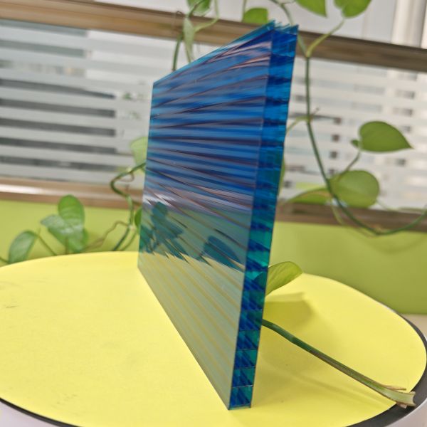 Anti UV Polycarbonate Sheets for Roof And Awning Wall and Greenhouse Building Materials Ensuring Long Term Protection