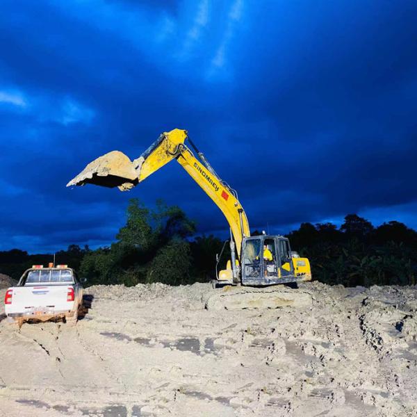 Máquina de movimentação de terra ZG210 Design ergonômico com espaço de condução espaçoso
