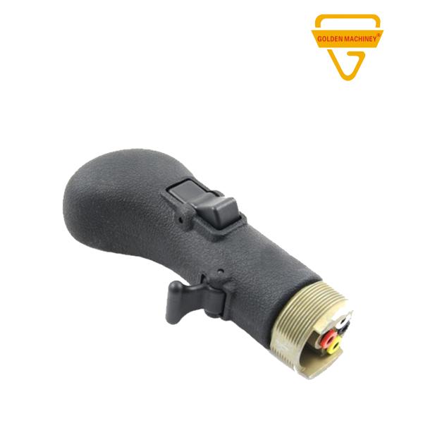 1833024 1919475 1285260 DAF XF95 Truck Spare Parts For 156MM Gear Shift Knob