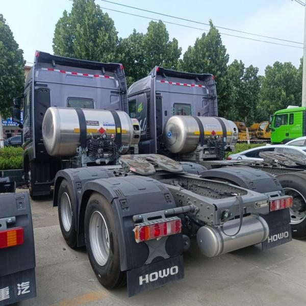 Customized Request HOWO Gas Tractor 840 510HP 6*4/4*2/6*2 Customizable Transport Truck