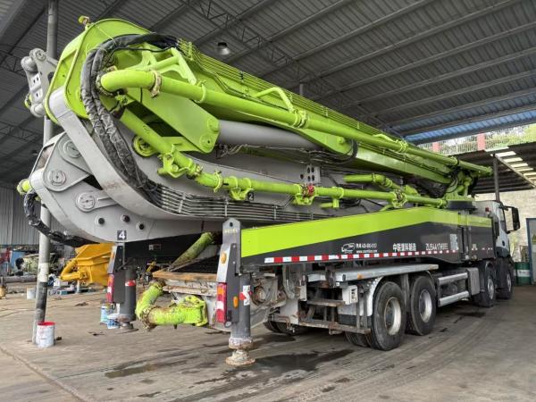 Vente à chaud de camion à pompe Zoomlion 63m 2020 avec châssis Benz