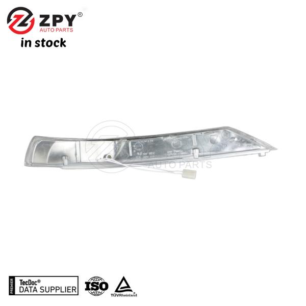 VW Touareg Right Mirror Turn Signal Indicator 7L6949102C