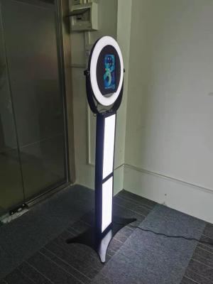Automatic Digital IPad Photo Booth Machine Social Media Camera With Lights