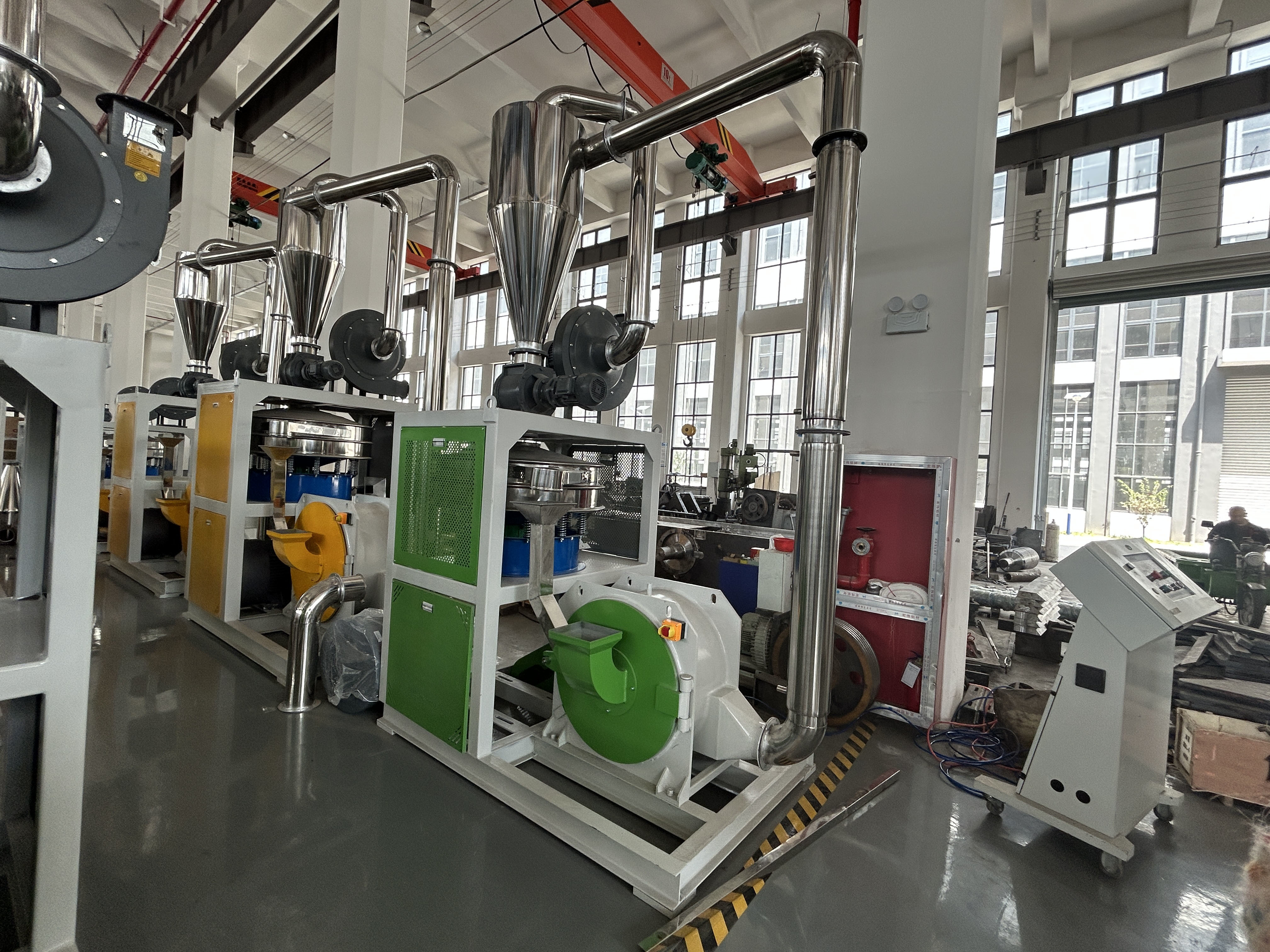 PVC UPVC Pipe Panel Flakes Miller Pulverizing Machine PE HDPE LDPE Flakes Pulverizer Machine