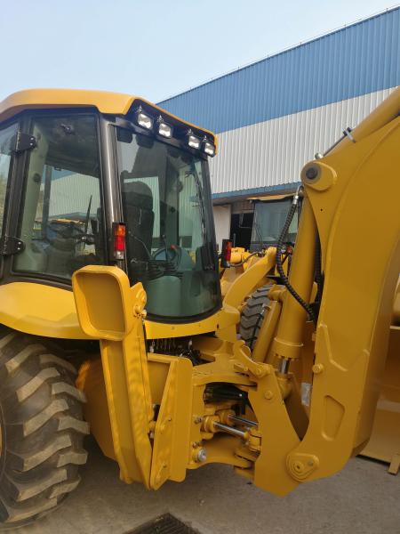 LGB88 8200KG Backhoe Loader Machine Road Construction Equipment