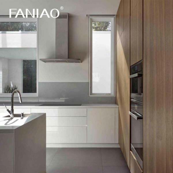 Классический деревянный кухонный шкаф Доступная цена на заказ Современный деревянный жилой дом Современный дизайн Кухонный шкаф