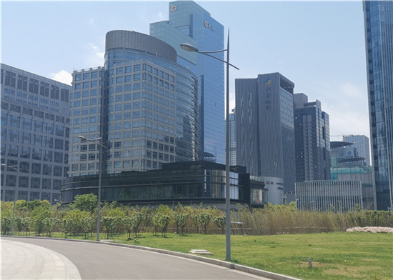 гальванизирования фонарного столба улицы полигона 10м 15м оружия на открытом воздухе стальные двойные