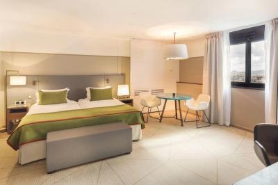 Mauritius hotel style apartment design furniture from China factory for bedroom set by upholstered with wood cabinet