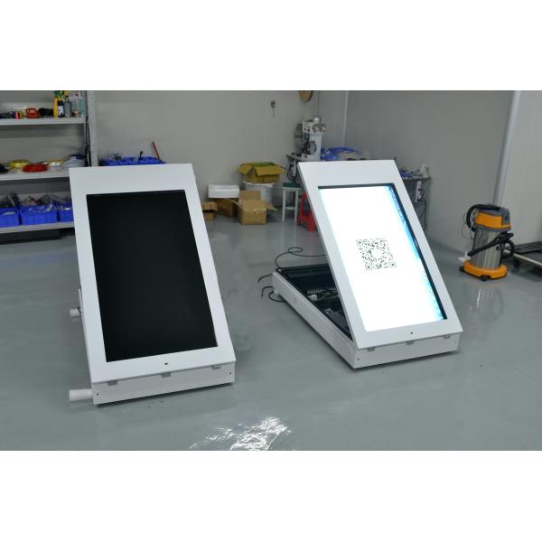 Brightness 2000cd Outdoor Digital Signage Display Wall Mounted For Commercial Building