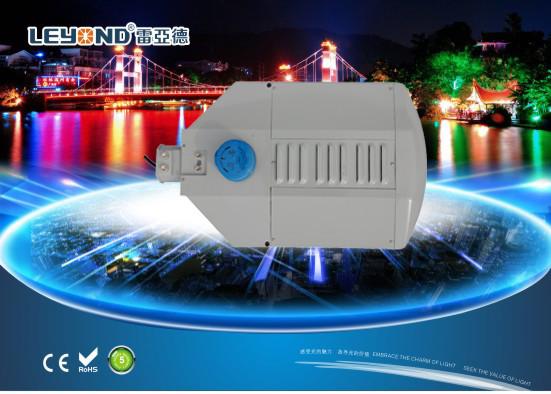 Lâmpada de rua 2700K-6500K do diodo emissor de luz de IP66 100 W CCT para estádios/passeio, venda quente material de alumínio