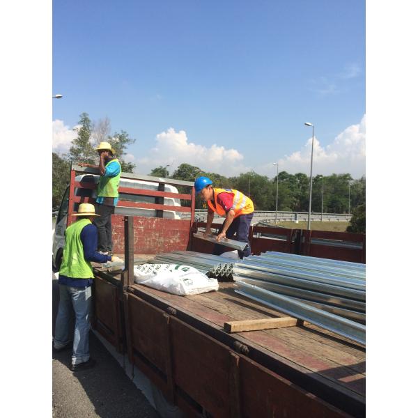 Дорожная ограждение используется ограждение прямой барьер для безопасности дорожного движения из Китая