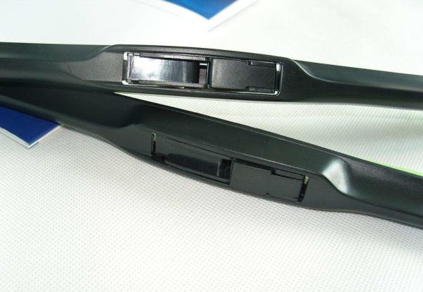 Heavy Duty Black Windscreen Wiper Blades For Transit Bus Bosch 3397018190