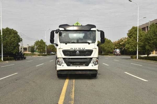 Custom Sinotruk Fuel Oil Tanker Truck 8x4 6x4 4x2 30000 Liters AW507 Aluminum Alloy