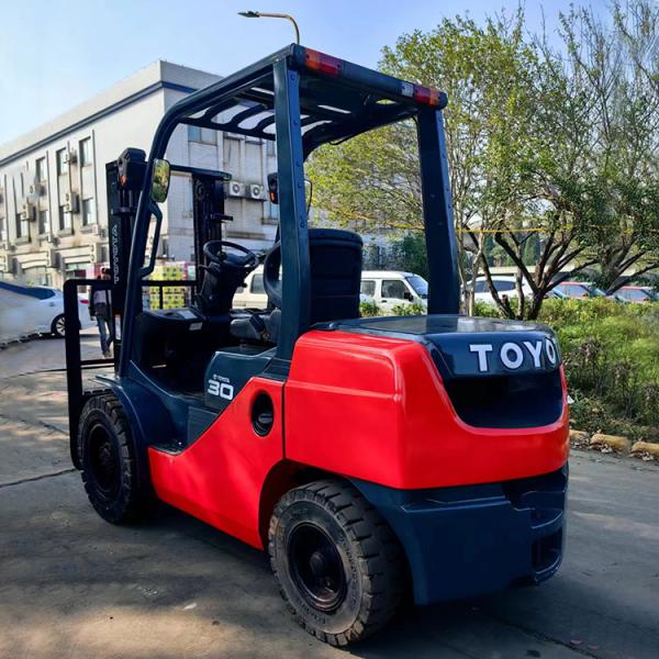 Container Operations Demands 3ton Toyota Manual Diesel Forklift with 4-wheel Drive