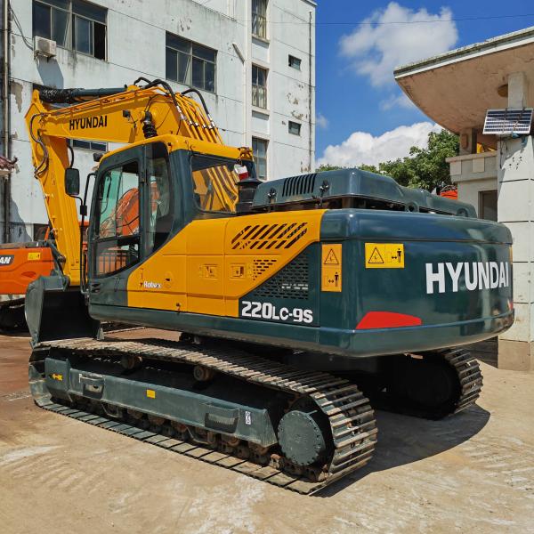 Excavadora Hyundai de uso médio Máquina de excavadora hidráulica e potente