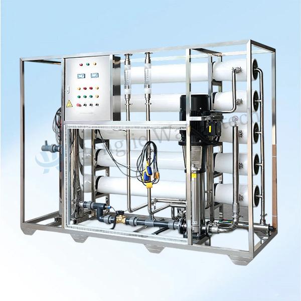 Système d'osmose inverse industriel durable avec tuyauterie SUS316L et contrôle automatisé