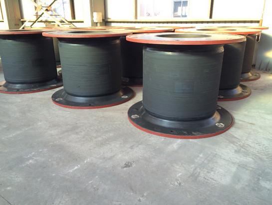 High Quality Marine Fenders , SC Cell Type Rubber Bumpers For Docks