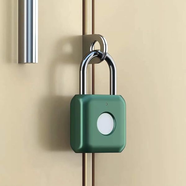 Hot Selling Mini Green IP65 Smart Electronic Padlock Finger Print Access Travel Luggage Suitcase Security Door Locks