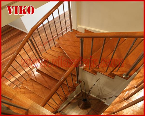 Wrought Iron Staircase VK78S  Wrought Iron Handrail Tread Beech ,Railing tempered glass, Handrail b eech Stringer,carbon