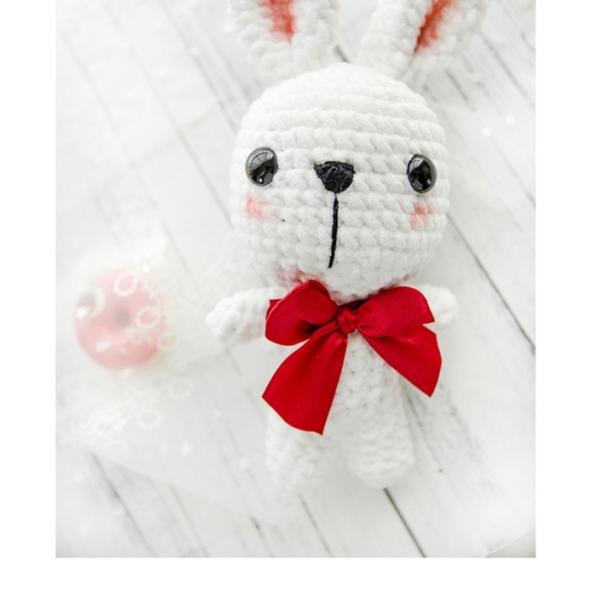 1/0.75NM Polyester Chenille Yarn Hand Knitting Dull Snow Yarn For DIY Crafts