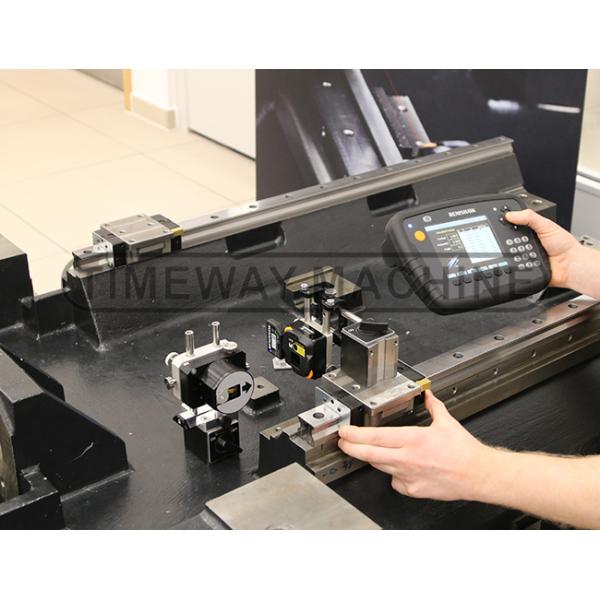 Vertical Milling Centers CNC Mill Machine Tool with 500x1000mm Workbench Dimension