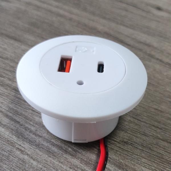 1 Ports Embedded Circular USB Type-C Socket for Charging Household Appliances 58*31MM