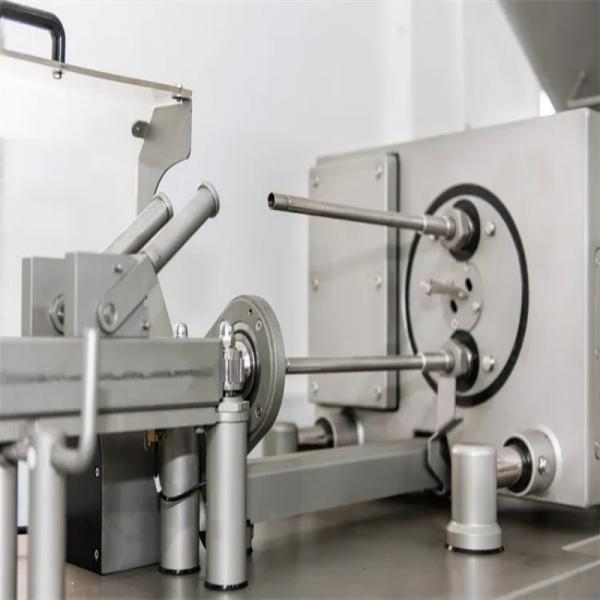 300 Kg/h Industrial Horizontal Hydraulic Sausage Filling Machine