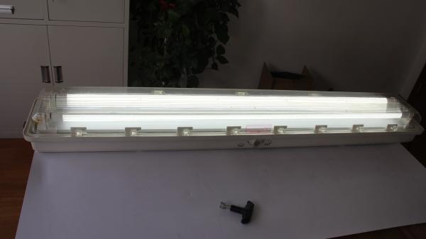 Waterproof LED Explosion-Proof Linear Lamp for Oil Rigs, Chemical Plants, and Gas Stations – ATEX/IECEx/CNEX Certified, Energy-Efficient, Durable, Easy Installation