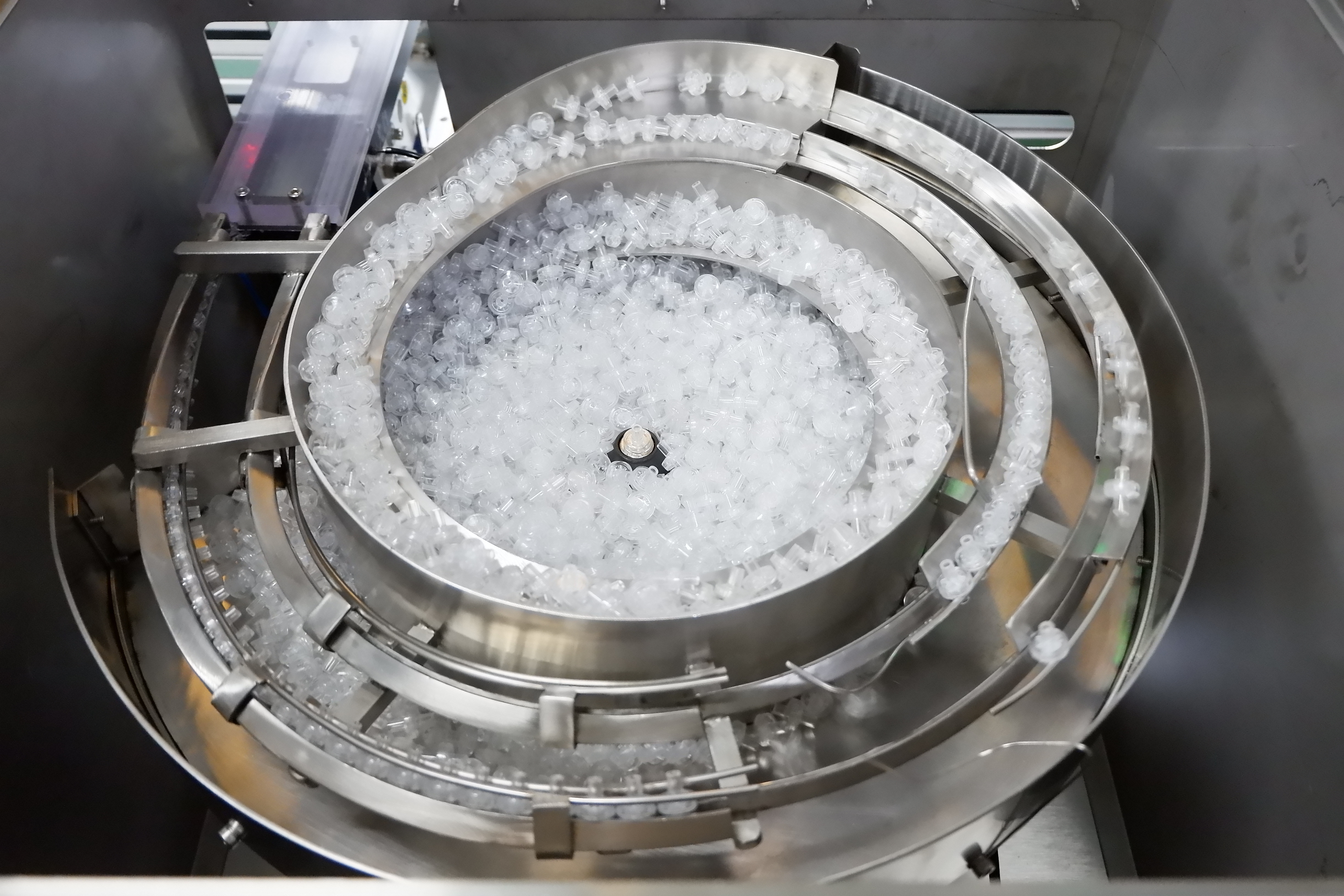 Fully Automated Machine for Medical One-way Valve To Hose Assembly Automatic Luer Tip Integrated Luer Connector & Check Valve Auto Assembly Equipment DXF001