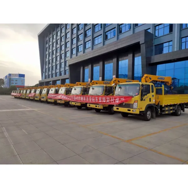 DONGFENG/Isuzu 6tons Telescopic Boom Truck Mounted Crane Construction Crane Truck