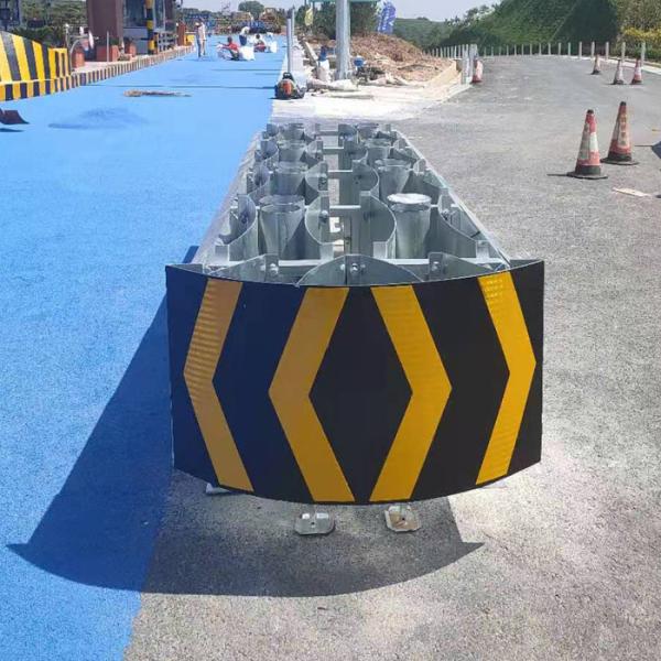 Road Traffic Safety Barrier Hot Dipped Galvanized Stainless Steel Crash Cushions