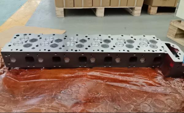 J08CT J08E Cylinder Head Assembly For Hino Vehicle with camshaft valve 11101-E0541