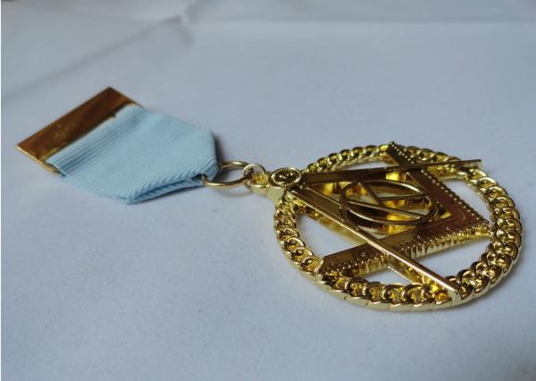 Short Ribbon Iron / Brass / Zinc Alloy Die Casting Die Cast Medals with High 3D and High Polishing