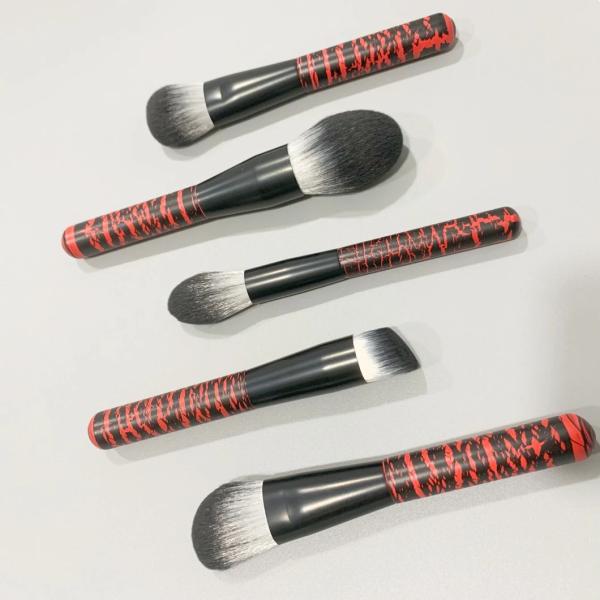 Доступный синтетический макияж чистит логотип щеткой набора щеток макияжа набора частный