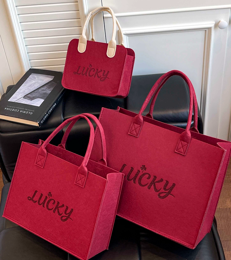 Eco-Friendly Felt Tote Bags with Handles for Retail and Gift Packaging