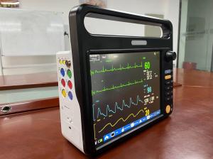 Máquina de monitoramento de pacientes cardíacos multilíngue com EtCO2