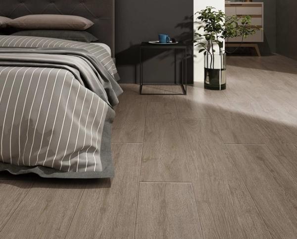 Beige Antibacterial Wooden Porcelain Tile 200x1000mm Indoor Floor Strip