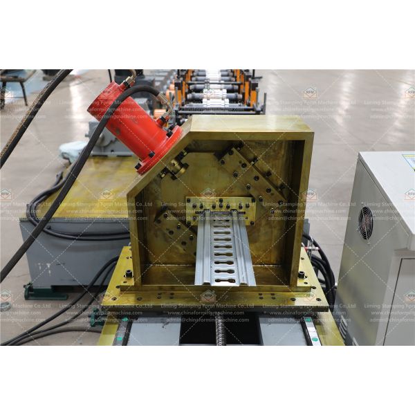 Rack Roll Forming Machine Equipped with Hydraulic Fixed Length Shearing and Material Splicing for Shelf Column Production