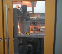 Machine automatique de soufflage de bouteilles