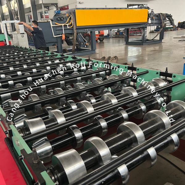 16 Stations Aluminum Roof Glazed Tile Roll Forming Machine with 1220mm Width and Chain Drive