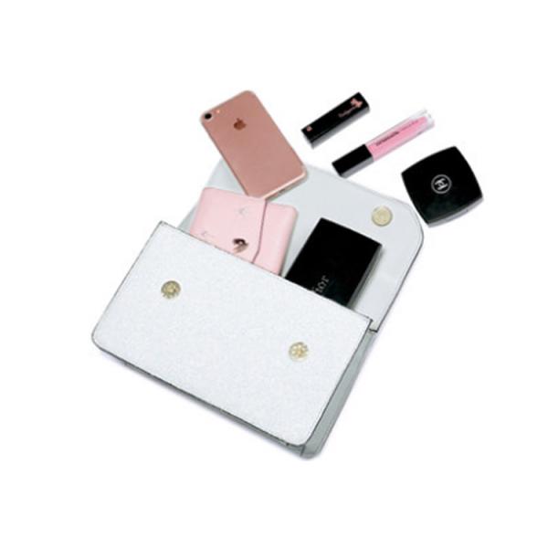 The new fashion Korean version 2019 joker bag is a one-shoulder bag with girly slung chains crossbody bags