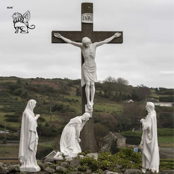 Jesus Statue Monument Marble Cross Sculpture Crucifixion Cemetery Church Catholic Religious Stone Carving