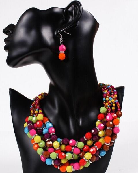 Fashion jewelry bohemian colored gemstones hand-woven resin / Necklaces