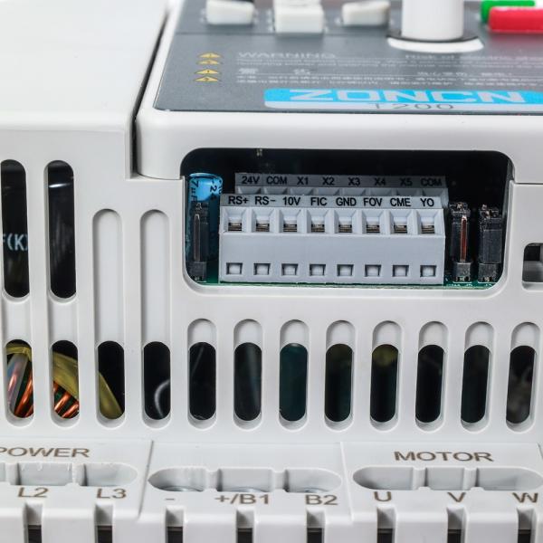 Low Voltage Mini Inverter 2.2KW Variable Speed Drive 3 Phase AC VFD for Compressor Motor