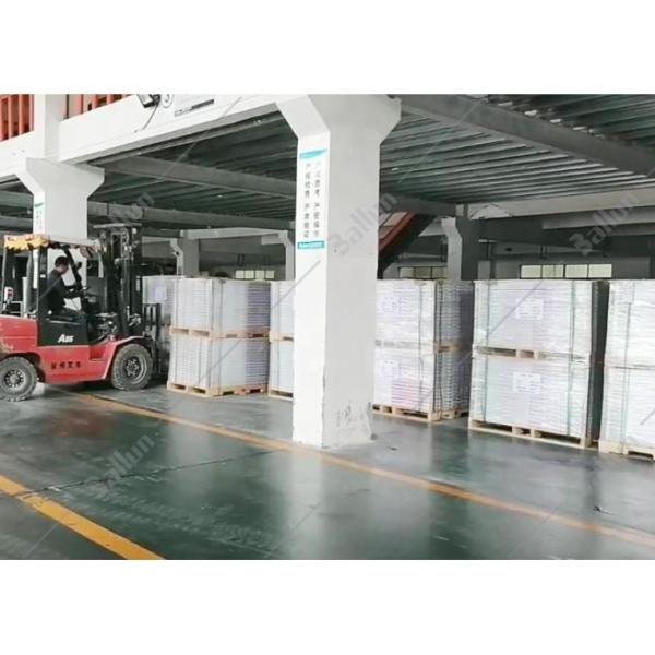 Commercial Grade Gray Vinyl Flooring with Uniclick System and Waterproof PVC Veneer