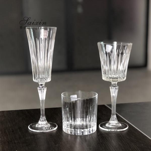 Refeição Mesa de casamento Placas de carregamento Corte transparente Republic Cristal de vinho